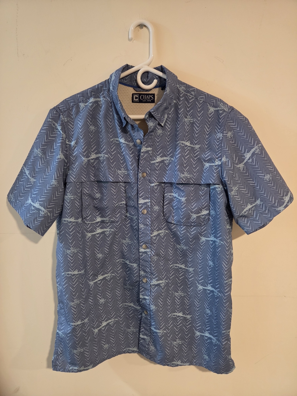 Chaps Men’s Blue Short-Sleeve Button-Up Fish Shirt
